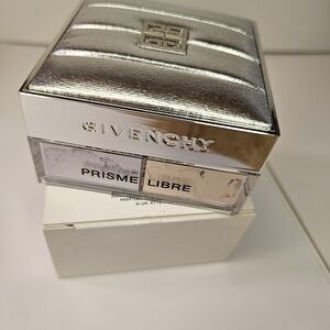 Givenchy Prisme Libre in Elegant Silver